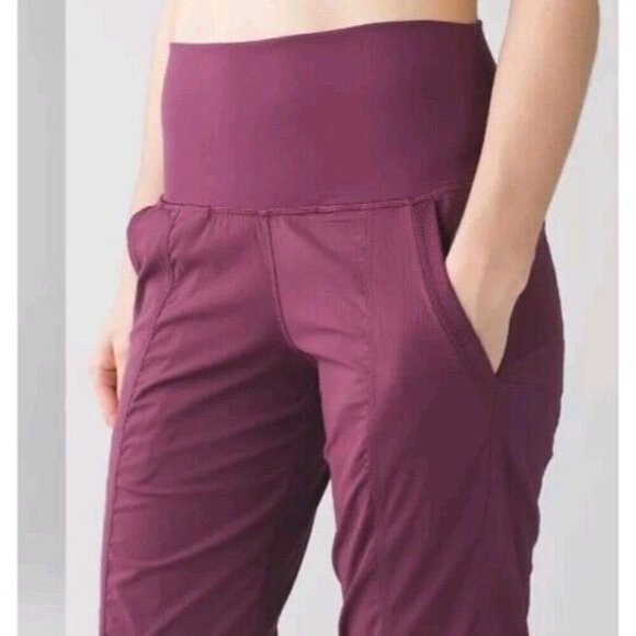 Lululemon In Flux Crop W6E55S Pant Womens Size 2 Red Grape Activewear - Picture 12 of 12